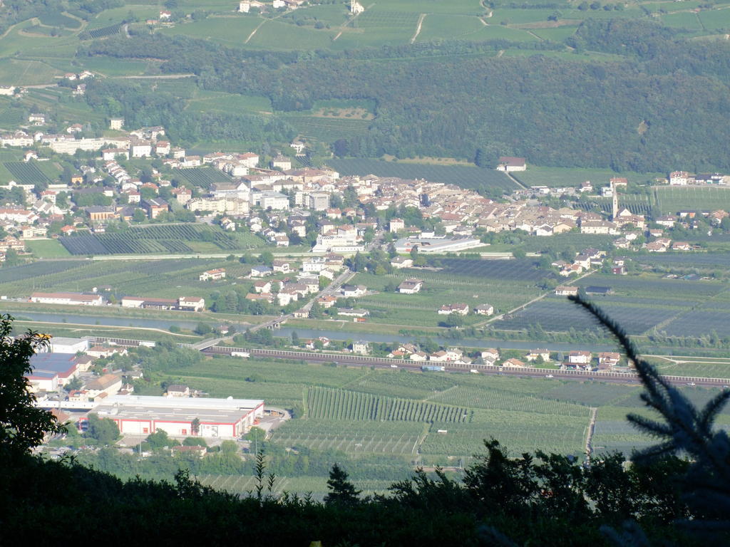 Kerschbamerhof Im Sueden Suedtirols Кортачча-сулла-Страда-дель-Віно Екстер'єр фото